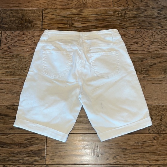 Soft Surroundings Walking Shorts Size 6 - Picture 2 of 16